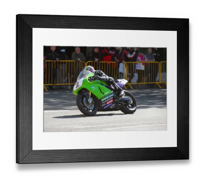 Framed Print : James Hillier (Kawasaki) 2014 Formula one Classic TT Framed Print : James Hillier (Kawasaki) 2014 Formula one Classic TT
