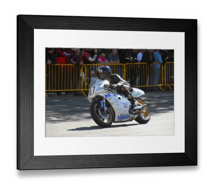 Framed Print : Chris Barratt (Yamaha) 2014 Formula Two Classic TT Framed Print : Chris Barratt (Yamaha) 2014 Formula Two Classic TT