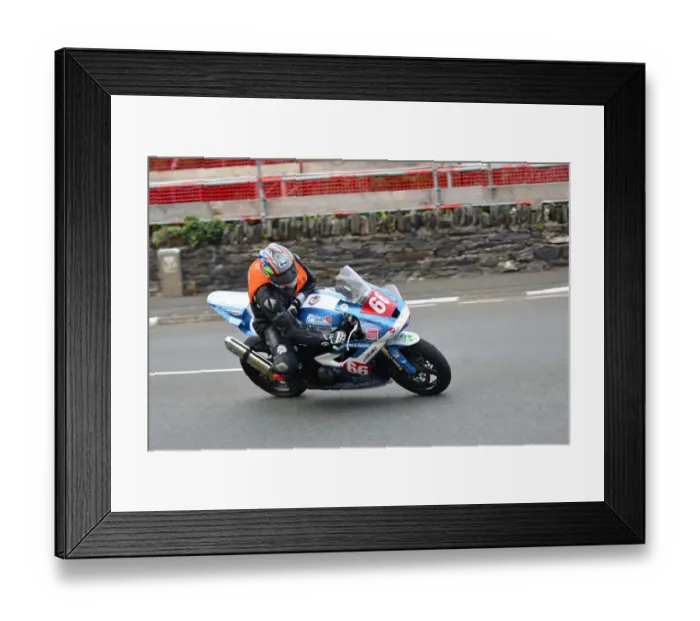 Framed Print : Chris Mitchell (Suzuki) 2013 Newcomers Manx Grand Prix