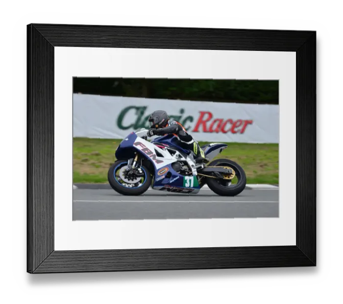 Framed Print : Tom Weeden (Suzuki) 2013 Supertwin Manx Grand Prix Framed Print : Tom Weeden (Suzuki) 2013 Supertwin Manx Grand Prix