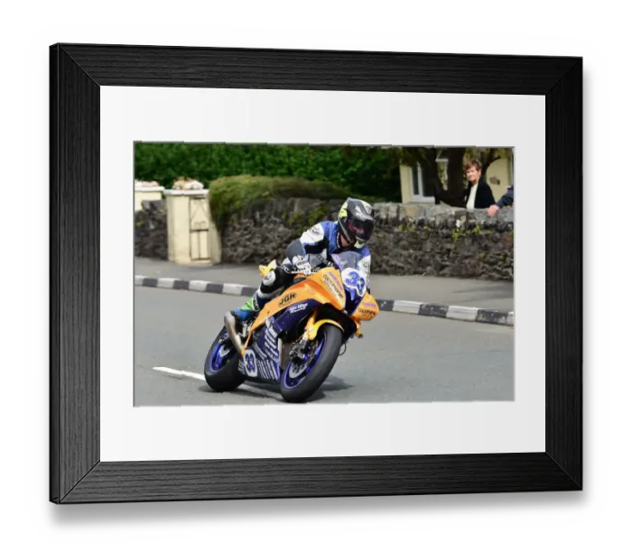 Framed Print : Rob Hodson (Yamaha) 2013 Junior Manx Grand Prix Framed Print : Rob Hodson (Yamaha) 2013 Junior Manx Grand Prix