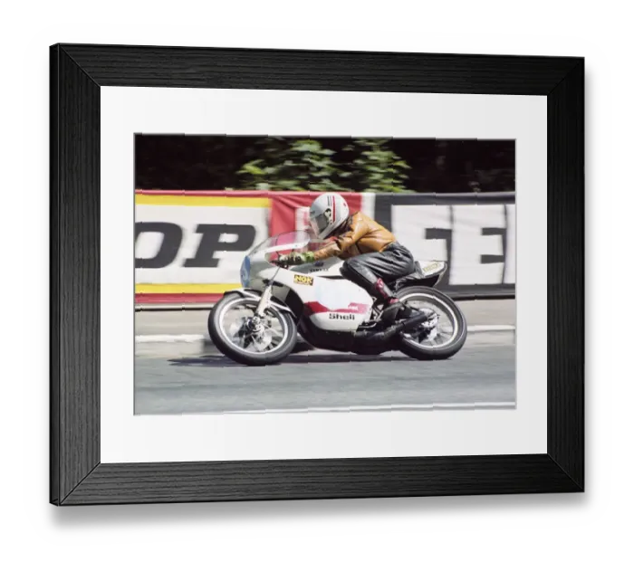 Framed Print : Derek Wood (Yamaha) 1982 Senior 350 TT Framed Print : Derek Wood (Yamaha) 1982 Senior 350 TT