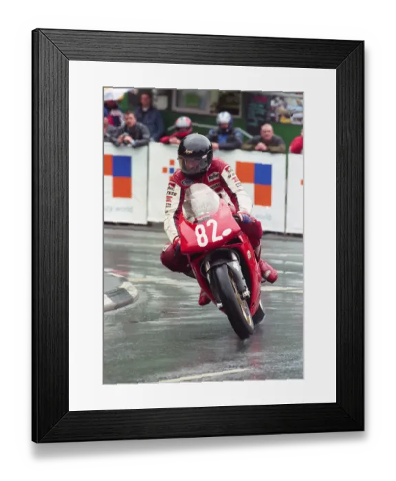 Framed Print : Geoff Sawyer (DTR Ducati) 2000 Production TT