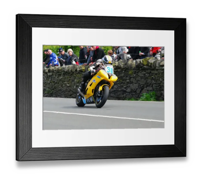 Framed Print : James McBride (Yamaha) 2010 Supersport TT