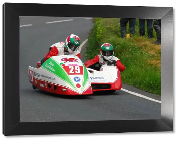 Keith Walters & Alun Thomas (Ireson Honda) 2010 Sidecar TT