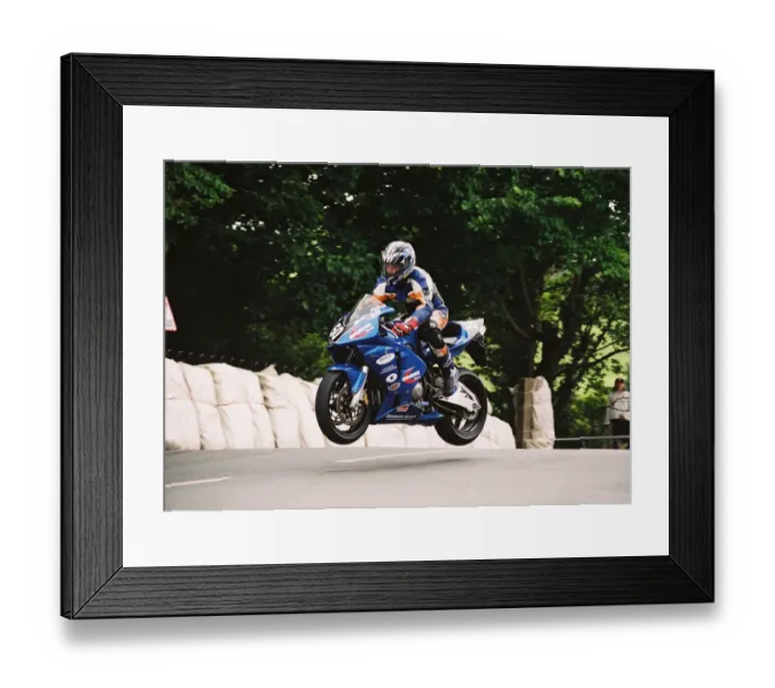 Framed Print : Rob Sells (Invader Racing Honda) 2004 Production 600 TT