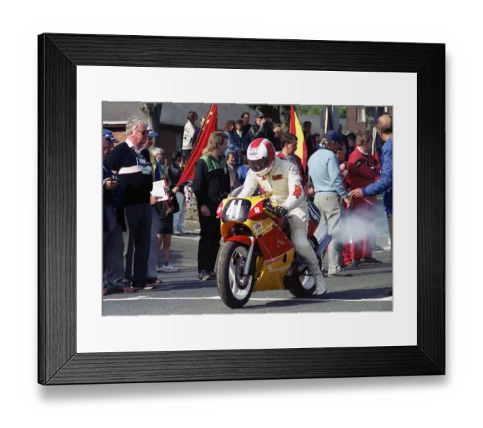 Framed Print : Gerry Jenkins (Yamaha) 1990 Lightweight 400 TT Framed Print : Gerry Jenkins (Yamaha) 1990 Lightweight 400 TT
