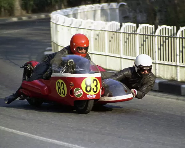 Barry Blakemore & R F Worrall (BSA) 1971 750 Sidecar TT