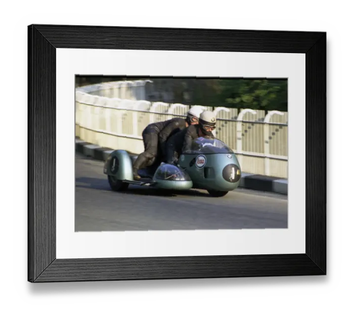 Framed Print : George Auerbacher & Hermann Hahn (BMW) 1971 500 Sidecar TT Framed Print : George Auerbacher & Hermann Hahn (BMW) 1971 500 Sidecar TT