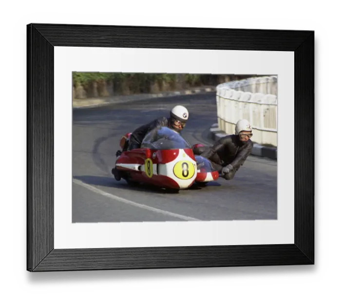 Framed Print : Arsenius Butscher & Josef Huber (BMW) 1971 750 Sidecar TT Framed Print : Arsenius Butscher & Josef Huber (BMW) 1971 750 Sidecar TT