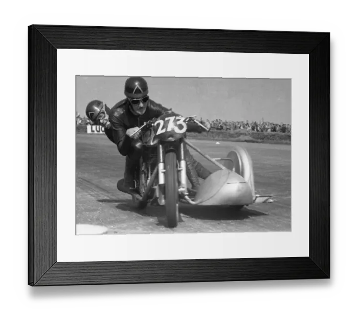 Framed Print : Eric Oliver (Norton) 1952 Silverstone