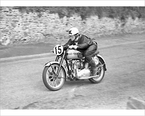 Bernard Hargreaves (Triumph) 1952 Senior Clubman TT