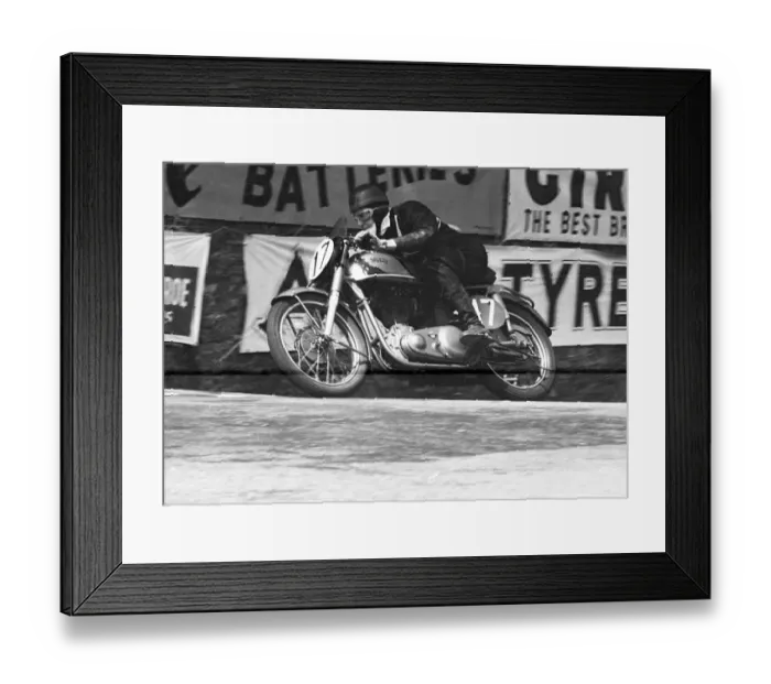 Framed Print : Terry Shepherd (Norton) 1953 Senior Clubman TT Framed Print : Terry Shepherd (Norton) 1953 Senior Clubman TT