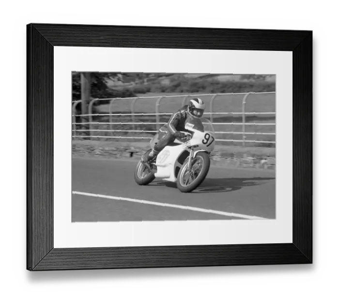 Framed Print : Allen Evans (Yamaha) 1981 Junior Manx Grand Prix
