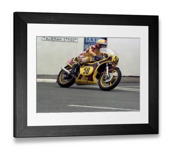 Framed Print : Eddie Roberts (Romax) 1981 Senior TT Framed Print : Eddie Roberts (Romax) 1981 Senior TT