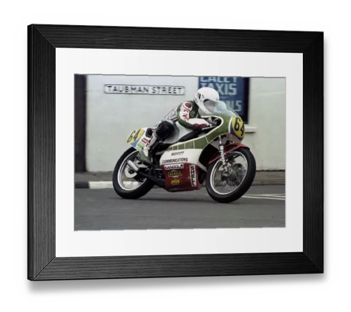 Framed Print : Graham Young (Yamaha) 1981 Senior TT Framed Print : Graham Young (Yamaha) 1981 Senior TT