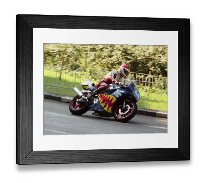 Framed Print : Rob Munro (Honda) 1991 Newcomers Manx Grand Prix Framed Print : Rob Munro (Honda) 1991 Newcomers Manx Grand Prix