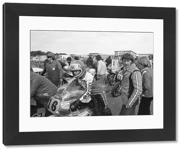 Pat Hennen (Suzuki) and Mick Grant 1977 Senior TT