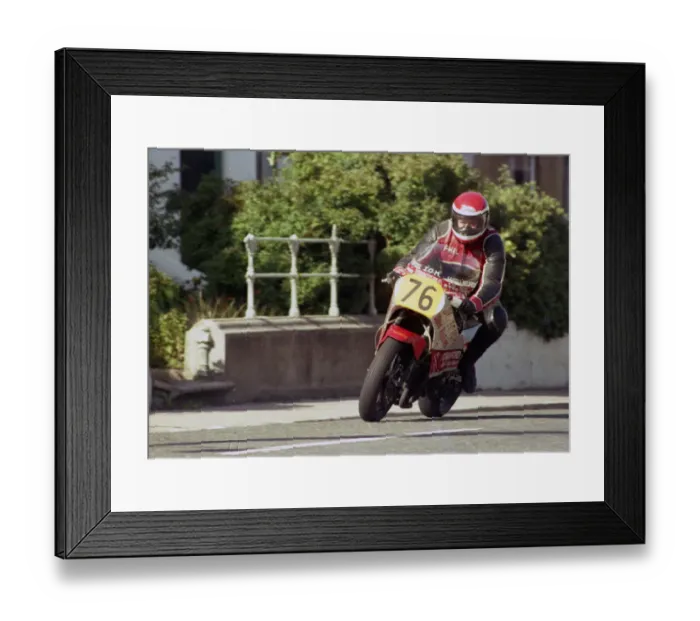 Framed Print : Phil Lunney (Yamaha) 1987 Senior Manx Grand Prix Framed Print : Phil Lunney (Yamaha) 1987 Senior Manx Grand Prix
