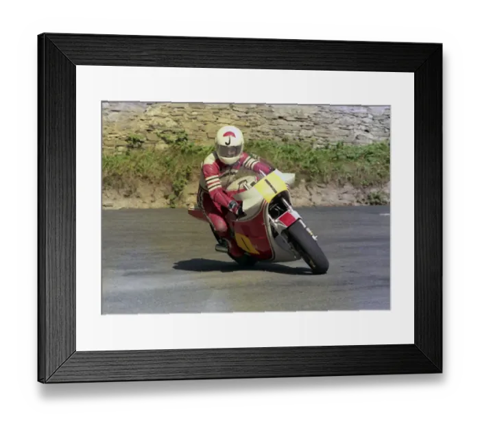 Framed Print : John Davis (Suzuki) 1987 Senior Manx Grand Prix Framed Print : John Davis (Suzuki) 1987 Senior Manx Grand Prix