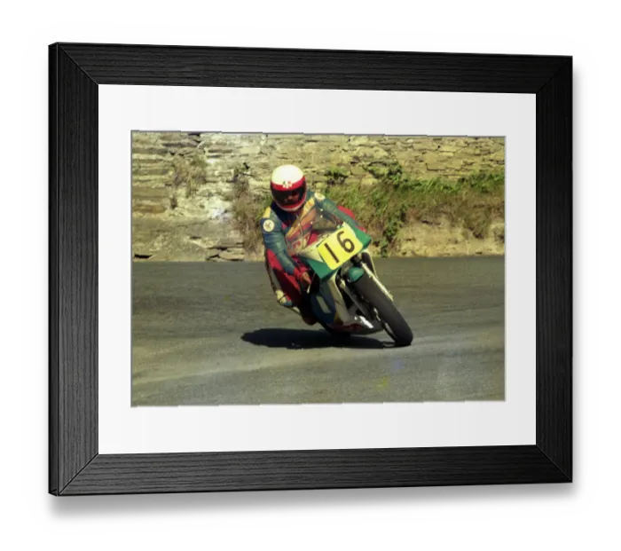 Framed Print : Dave Montgomery (Yamaha) 1987 Senior Manx Grand Prix Framed Print : Dave Montgomery (Yamaha) 1987 Senior Manx Grand Prix