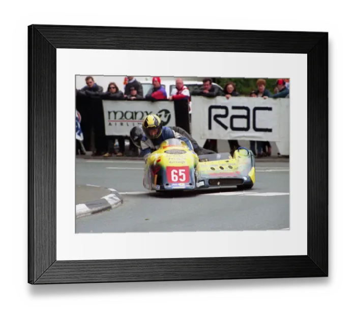 Framed Print : Ken Tomlinson & Andy King (Ireson Yamaha) 1998 Sidecar TT Framed Print : Ken Tomlinson & Andy King (Ireson Yamaha) 1998 Sidecar TT