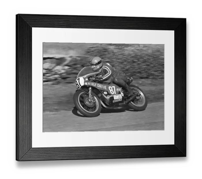Framed Print : Bob Eva (Yamaha) 1979 Lightweight Newcomers Manx Grand Prix Framed Print : Bob Eva (Yamaha) 1979 Lightweight Newcomers Manx Grand Prix
