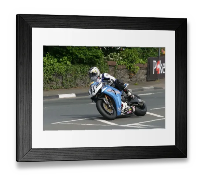 Framed Print : Steve Hengehan (Honda) 2010 Superbike TT Framed Print : Steve Hengehan (Honda) 2010 Superbike TT