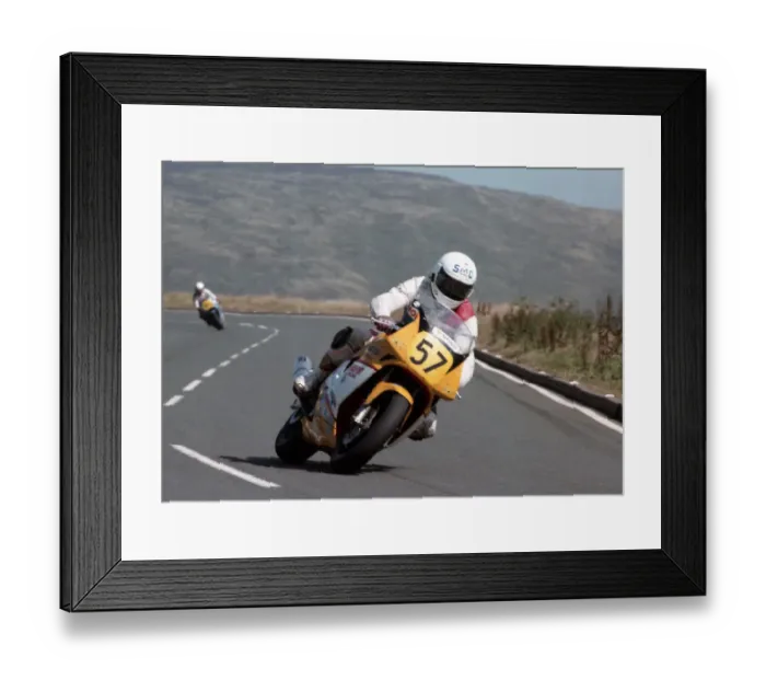 Framed Print : Jeff Henthorn (Honda) 1994 Senior Manx Grand Prix Framed Print : Jeff Henthorn (Honda) 1994 Senior Manx Grand Prix