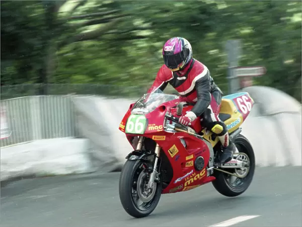 Andrew Yarnold (Kawasaki) 1996 Newcomers Manx Grand Prix