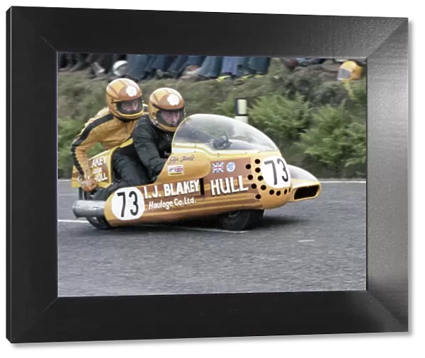 Glyn Jacobs & Phil Bolton (Triumph) 1978 Sidecar TT