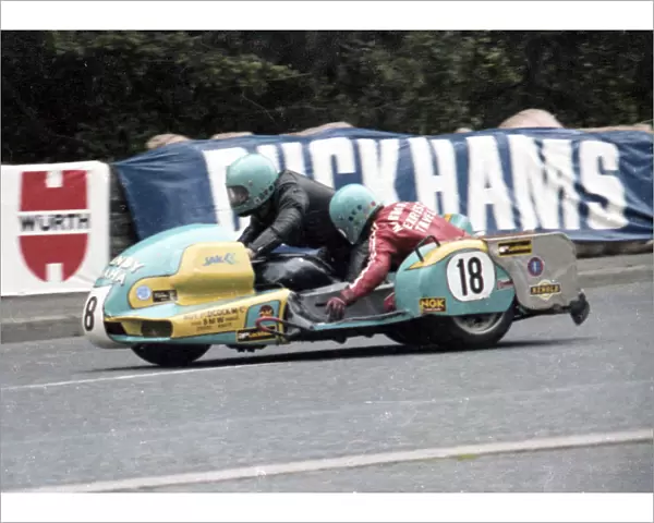 Bill Hall & Peter Minion (Granby Yamaha) 1979 Sidecar TT