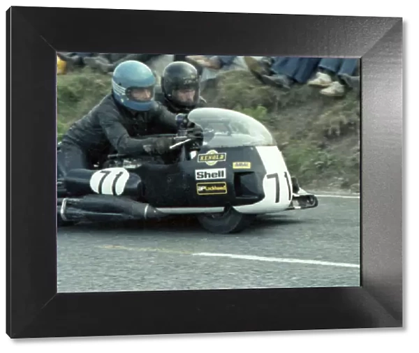 Geoff Atkinson & Robert Peel (Suzuki) 1978 Sidecar TT