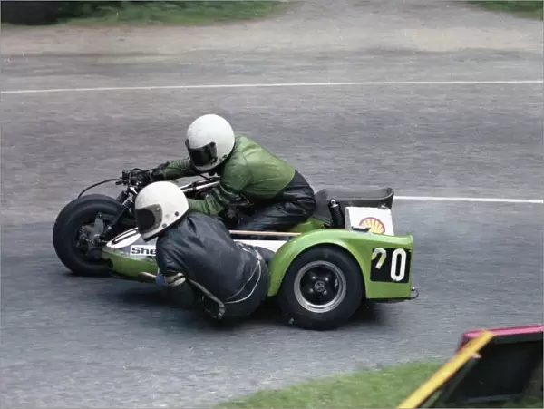 Dave Lawrence & Royston Keen (Yamaha) 1978 Sidecar TT
