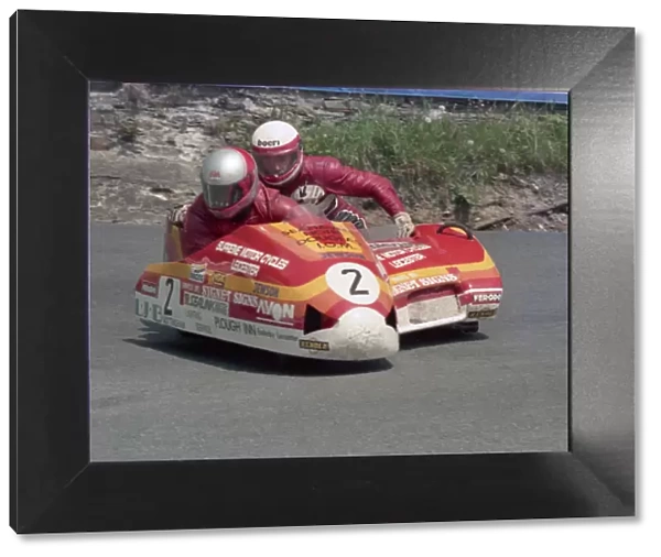 Dave Hallam & John Gibbard (Windle Yamaha) 1986 Sidecar TT