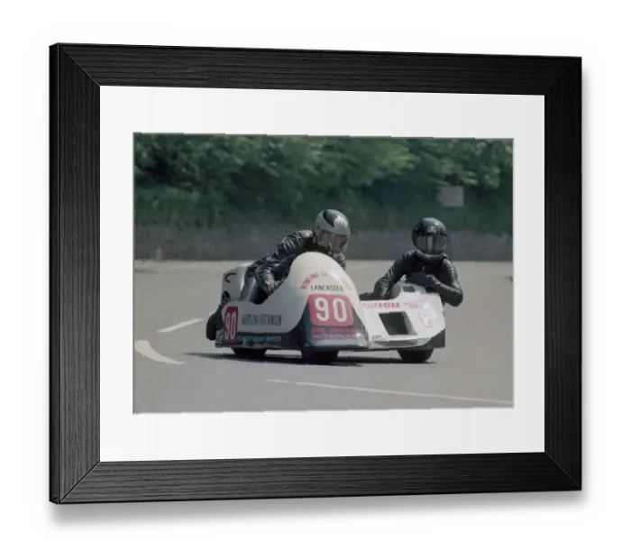 Framed Print : Colin Jacobs & Derek Fielding (Yamaha) 1986 Sidecar TT Framed Print : Colin Jacobs & Derek Fielding (Yamaha) 1986 Sidecar TT