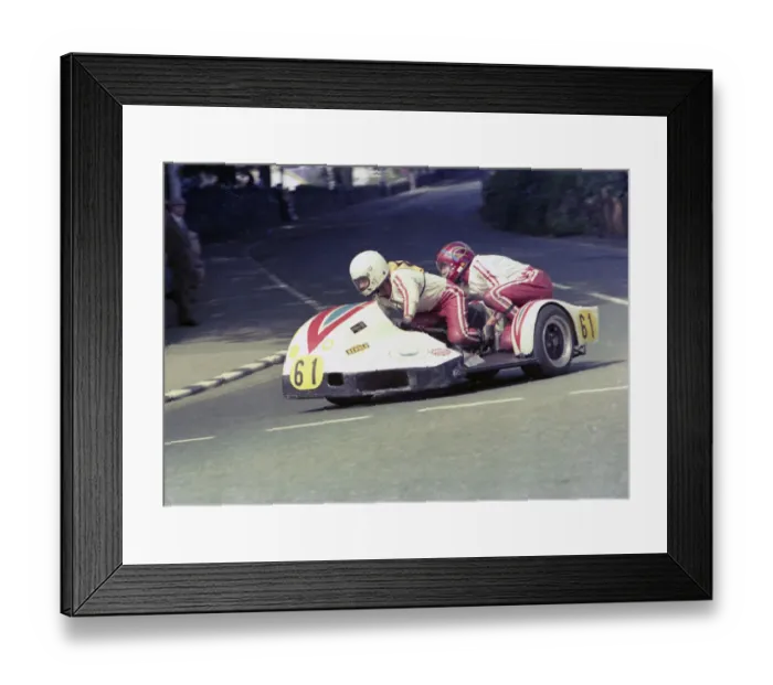 Framed Print : Dave Houghton & Chas Birks (Konig) 1976 1000 Sidecar TT Framed Print : Dave Houghton & Chas Birks (Konig) 1976 1000 Sidecar TT