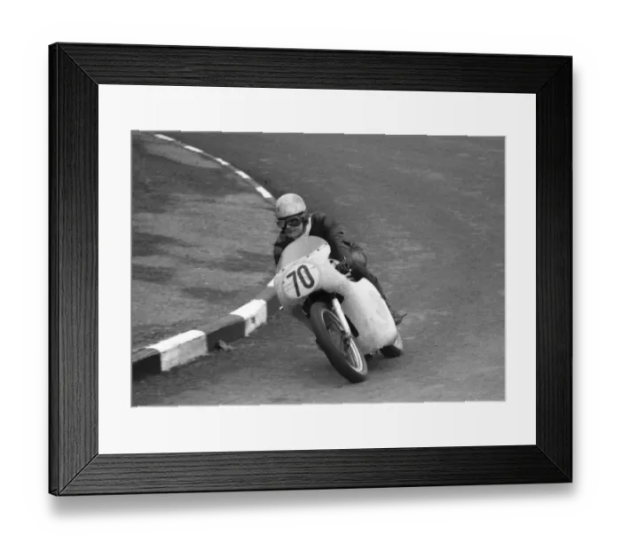 Framed Print : Johnny Fairclough (Norton) 1962 Senior Manx Grand Prix Framed Print : Johnny Fairclough (Norton) 1962 Senior Manx Grand Prix