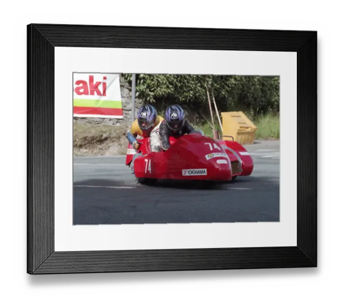 Framed Print : Thomas Pearce & Rod Pearce (Yamaha) 1993 Sidecar TT Framed Print : Thomas Pearce & Rod Pearce (Yamaha) 1993 Sidecar TT