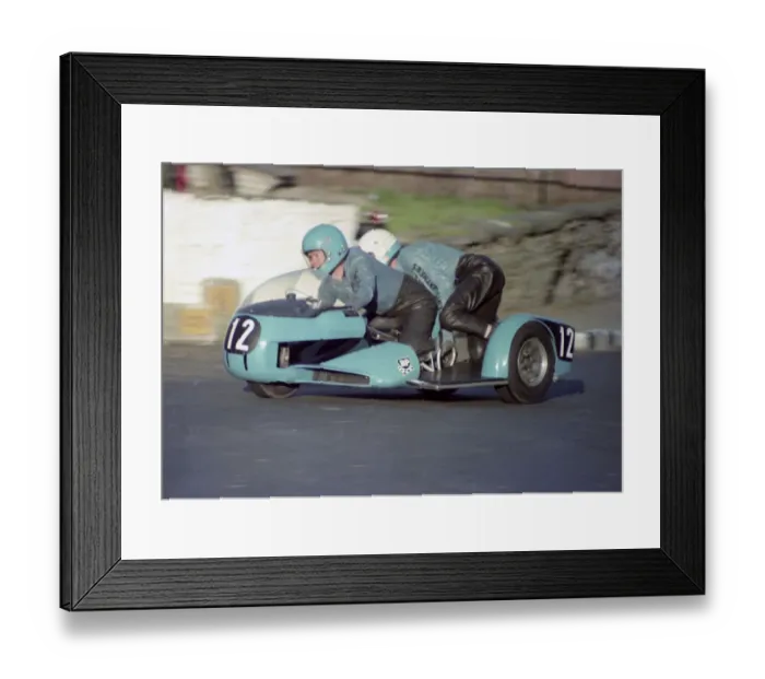 Framed Print : Trevor Ireson & Bill Boldison (Konig) 1976 500 Sidecar TT Framed Print : Trevor Ireson & Bill Boldison (Konig) 1976 500 Sidecar TT