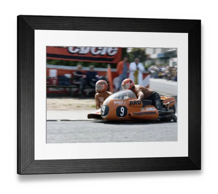Framed Print : Siegfried Schauzu & Wolfgang Kalauch (Aro) 1976 500 Sidecar TT Framed Print : Siegfried Schauzu & Wolfgang Kalauch (Aro) 1976 500 Sidecar TT