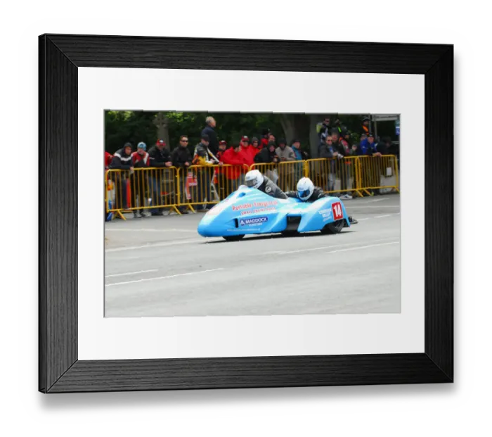 Framed Print : Robert Handcock & Aki Aalto (Baker Honda) 2015 Sidecar TT Framed Print : Robert Handcock & Aki Aalto (Baker Honda) 2015 Sidecar TT