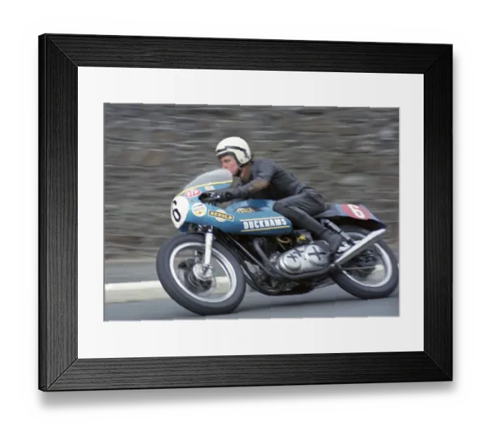 Framed Print : Walter Baxter (Norton) 1973 Production TT Framed Print : Walter Baxter (Norton) 1973 Production TT