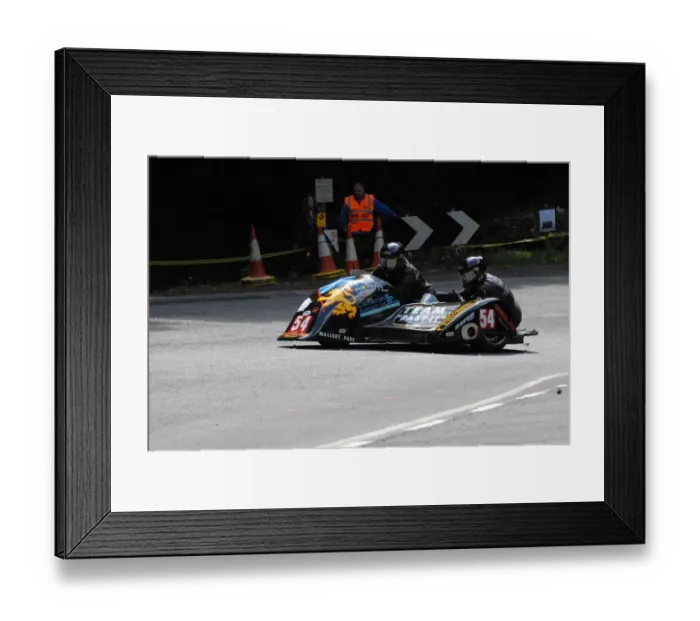 Framed Print : Robin Daykin & Annette Daykin (Ireson) 2011 Sidecar TT Framed Print : Robin Daykin & Annette Daykin (Ireson) 2011 Sidecar TT
