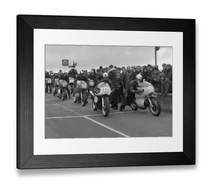 Framed Print : Ivan Hodgkinson (Norton) and Danny Shimmin (Aermacchi) 1969 Manx Grand Prix Framed Print : Ivan Hodgkinson (Norton) and Danny Shimmin (Aermacchi) 1969 Manx Grand Prix