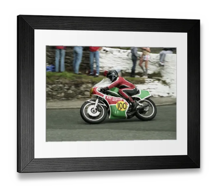 Framed Print : Steve Hislop (Yamaha) 1984 Senior Manx Grand Prix Framed Print : Steve Hislop (Yamaha) 1984 Senior Manx Grand Prix