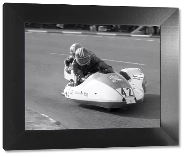 Mick Wortley & Chris Cockbill (Bill Boddice Kawasaki) 1980 Sidecar TT