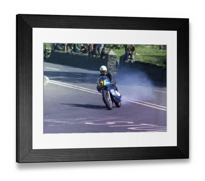 Framed Print : Eddy Johnson (Suzuki) 1972 Senior TT Framed Print : Eddy Johnson (Suzuki) 1972 Senior TT