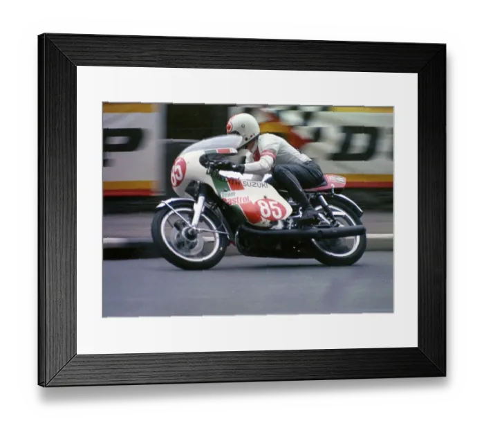 Framed Print : Lindsay Porter (Suzuki) 1973 Production TT