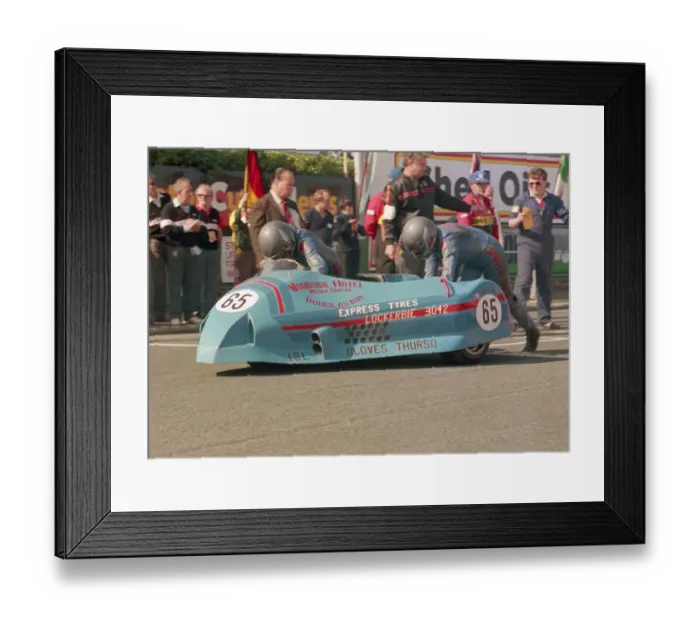 Framed Print : David Low & Janet Low (Suzuki) 1987 Sidecar TT Framed Print : David Low & Janet Low (Suzuki) 1987 Sidecar TT
